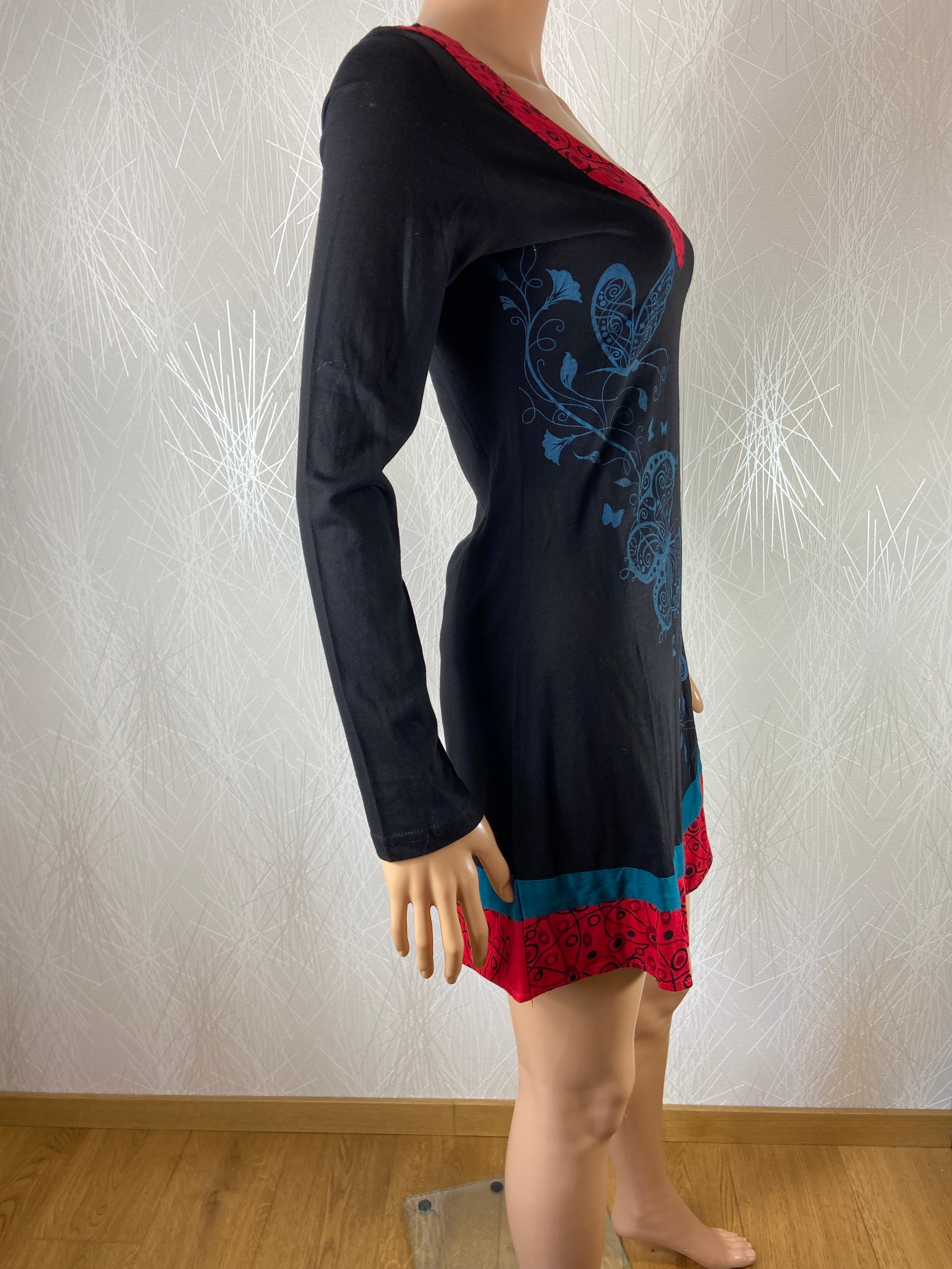 Robe en coton manches longues noir motifs rouge col V Aller Simplement