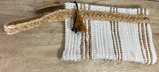 Sac pochette en coton et  jute de fabrication artisanale.