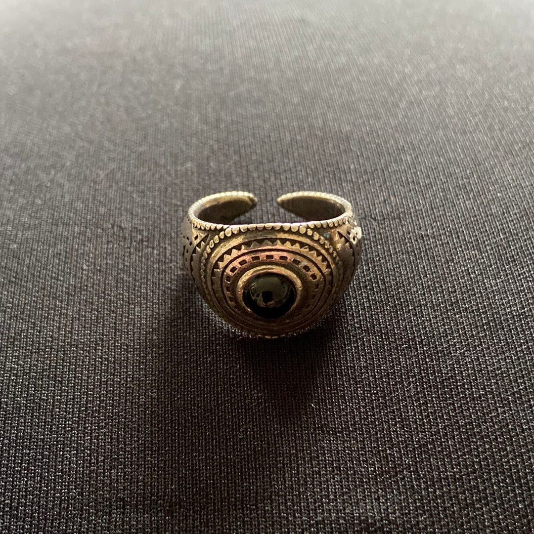 Bague réglable plaquée argent pierre semi-précieuse noire Shabada