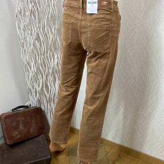 Pantalon confort velours coton beige taille haute coupe girlfriend Lucien C’est Beau la Vie