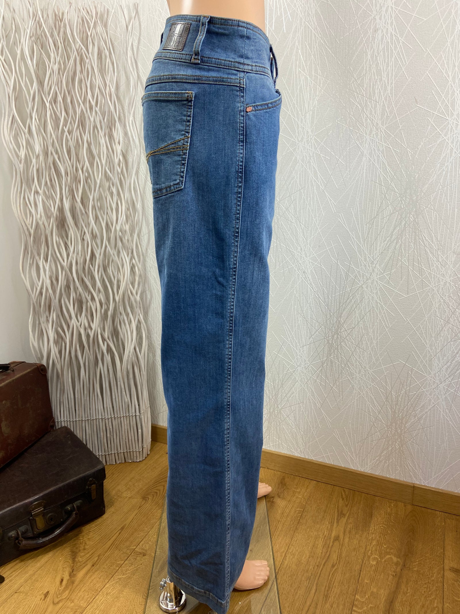 Jeans denim bleu classique jambes larges Cloud 9