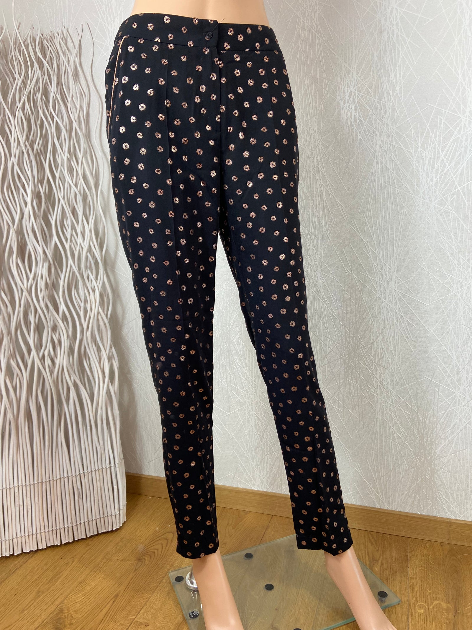 Pantalon fluide léger noir et or coupe droite Sweed Paris
