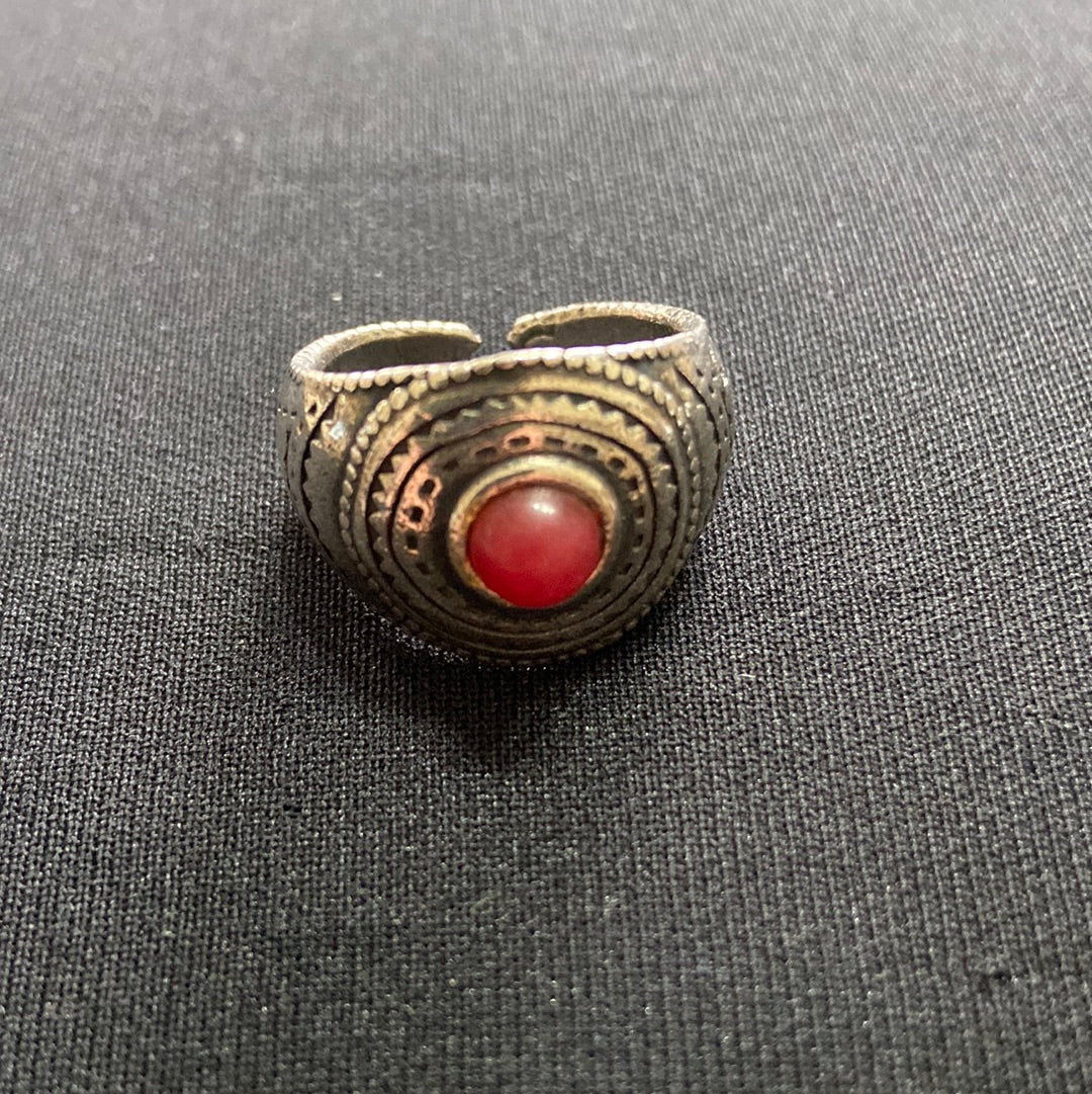 Bague ajustable plaquée argent pierre semi précieuse rouge Shabada - Offre-Unique