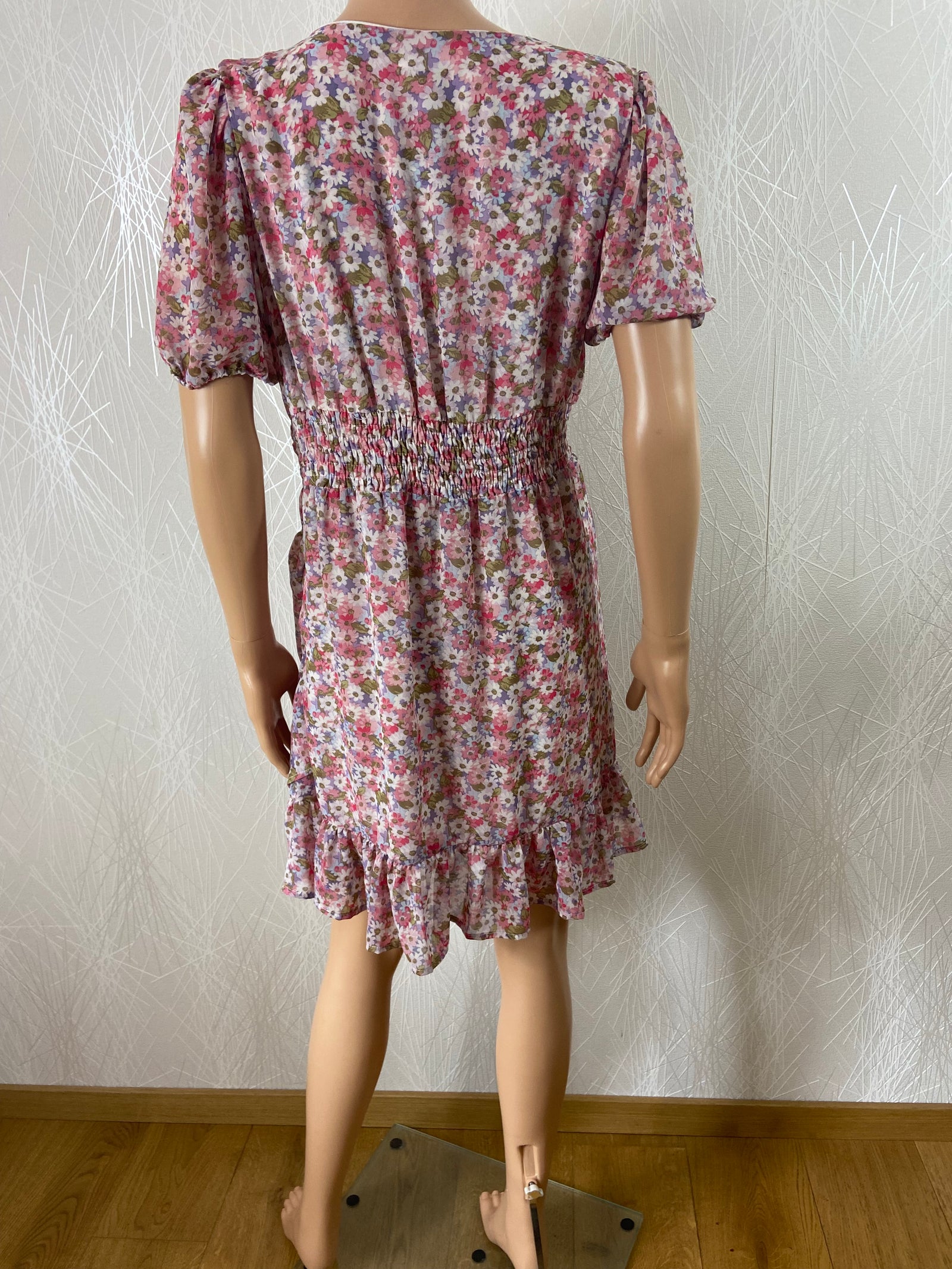 Robe rose manches courtes motif fleurs  plis volants smocks Lili & Lala