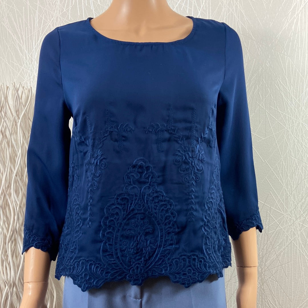 Blouse broderie bleue Cherry Paris - Offre-Unique