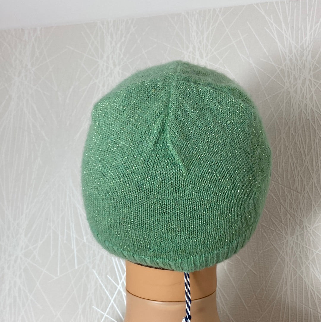 Bonnet vert doux brillant tissu ajouré mohair alpaga King Louie