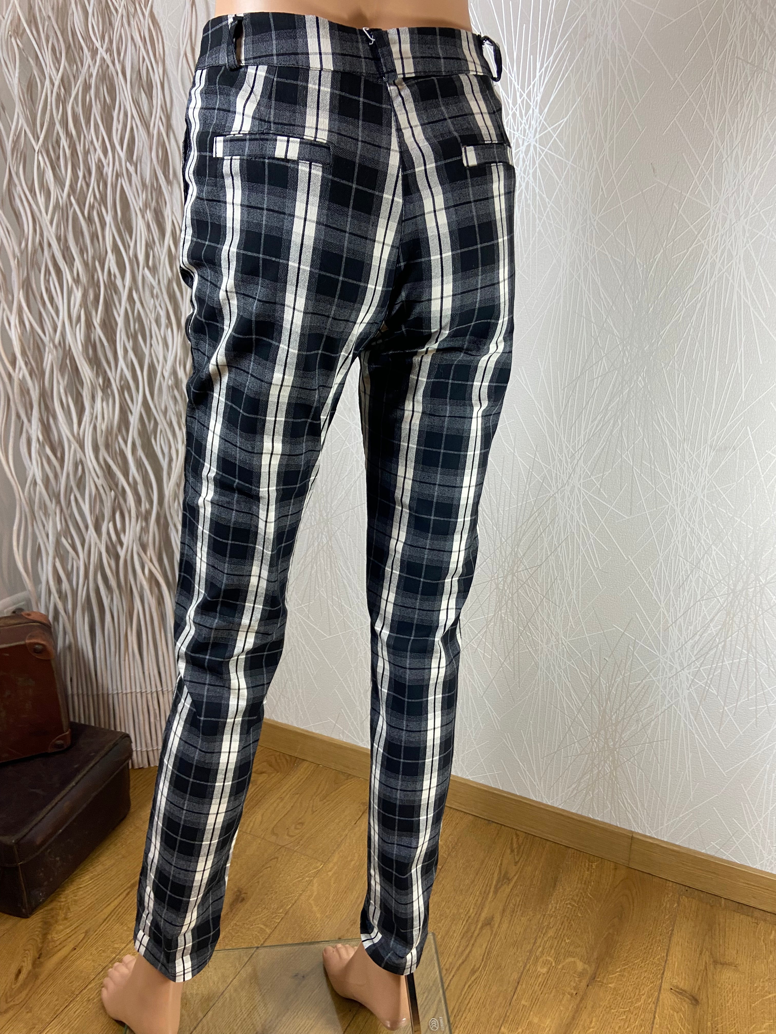 Pantalon carreaux noir et blanc taille mi haute slim stretch Made In Italy