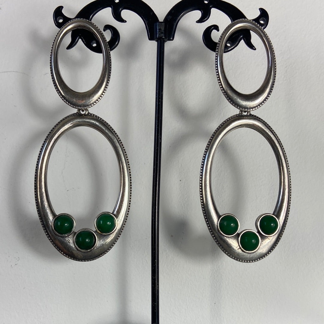 Boucles d’oreilles pendantes plaquées argent pierres vertes Shabada