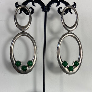 Boucles d’oreilles pendantes plaquées argent pierres vertes Shabada
