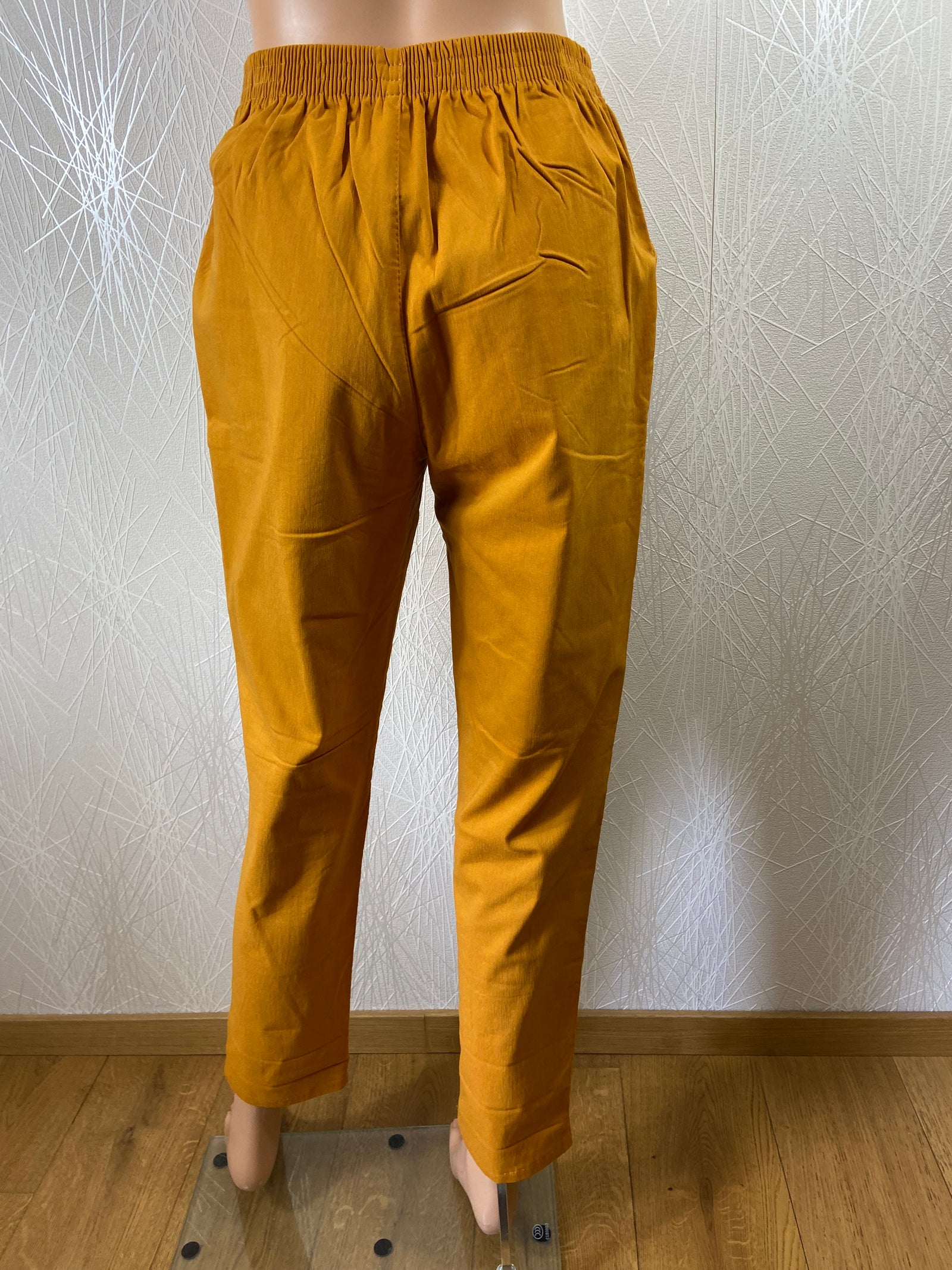 Pantalon jaune safran stretch taille haute élastique coupe droite