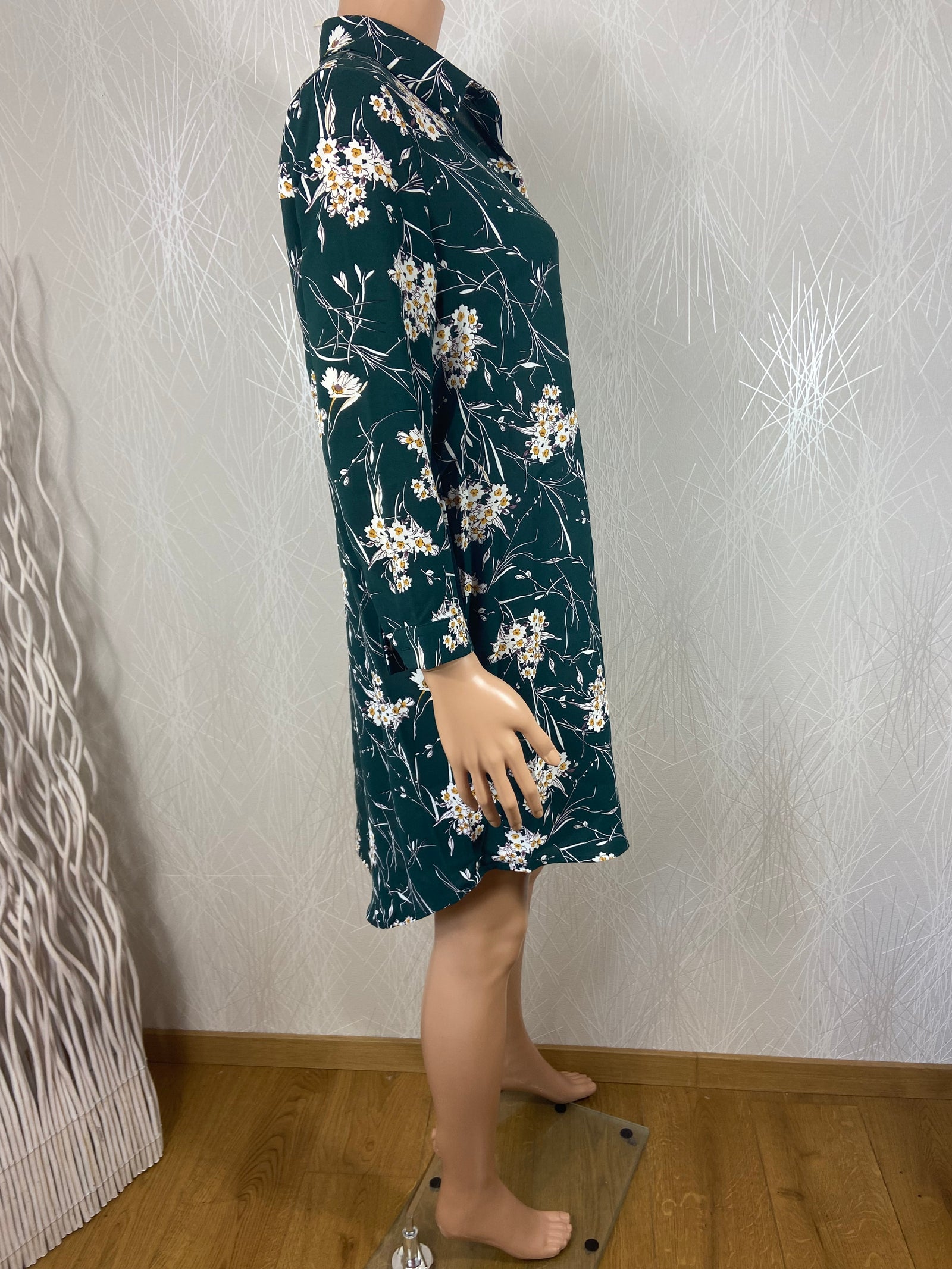 Robe verte avec fleurs blanches manches 3/4 Y Coo Paris