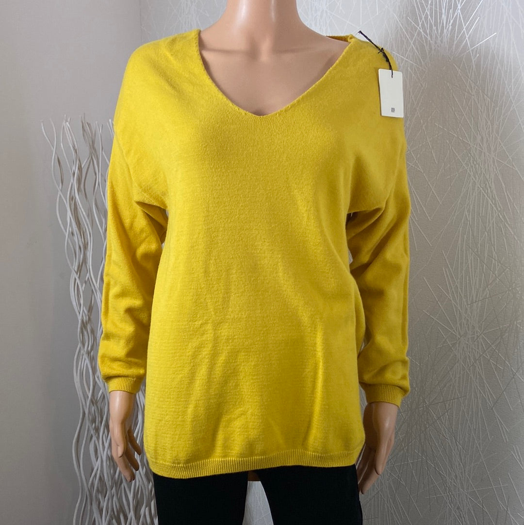 Pull long asymétrique jaune flashy bords côtelés col V Amy