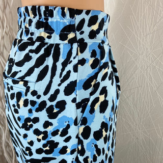 Pantalon femme 3/4 fluide tissu imprimé tigre bleu Ihkate Print Ichi