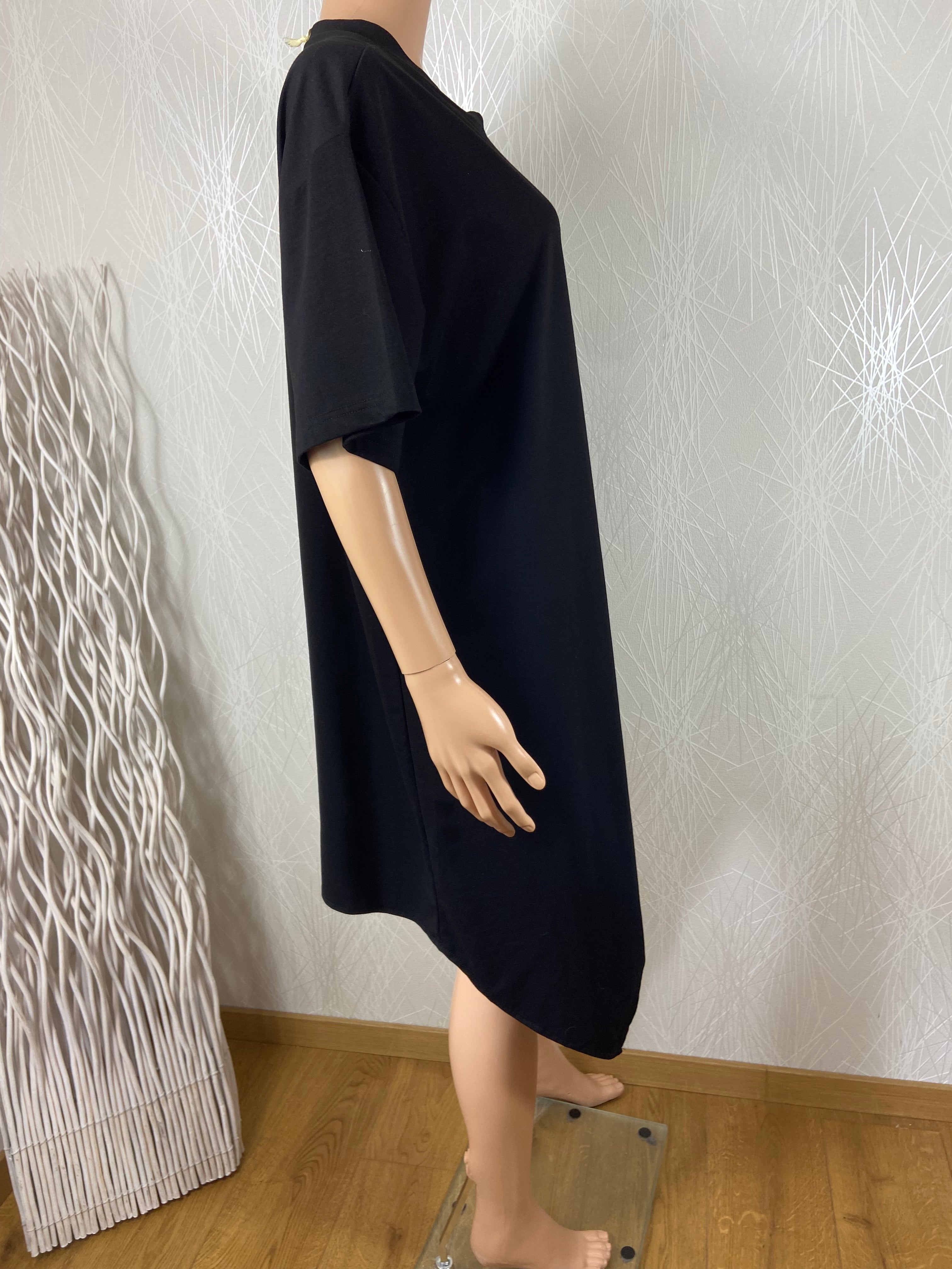 Robe noire asymétrique manches courtes grande taille F&2