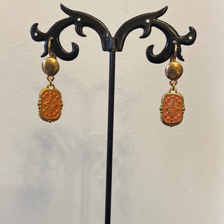 Boucles d’oreilles pendantes dormeuses plaqué or pendentif étoiles orange Shabada