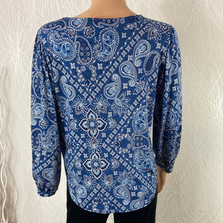 Blouse fluide bouton fantaisie motif bleu et blanc Le Singe de Julie