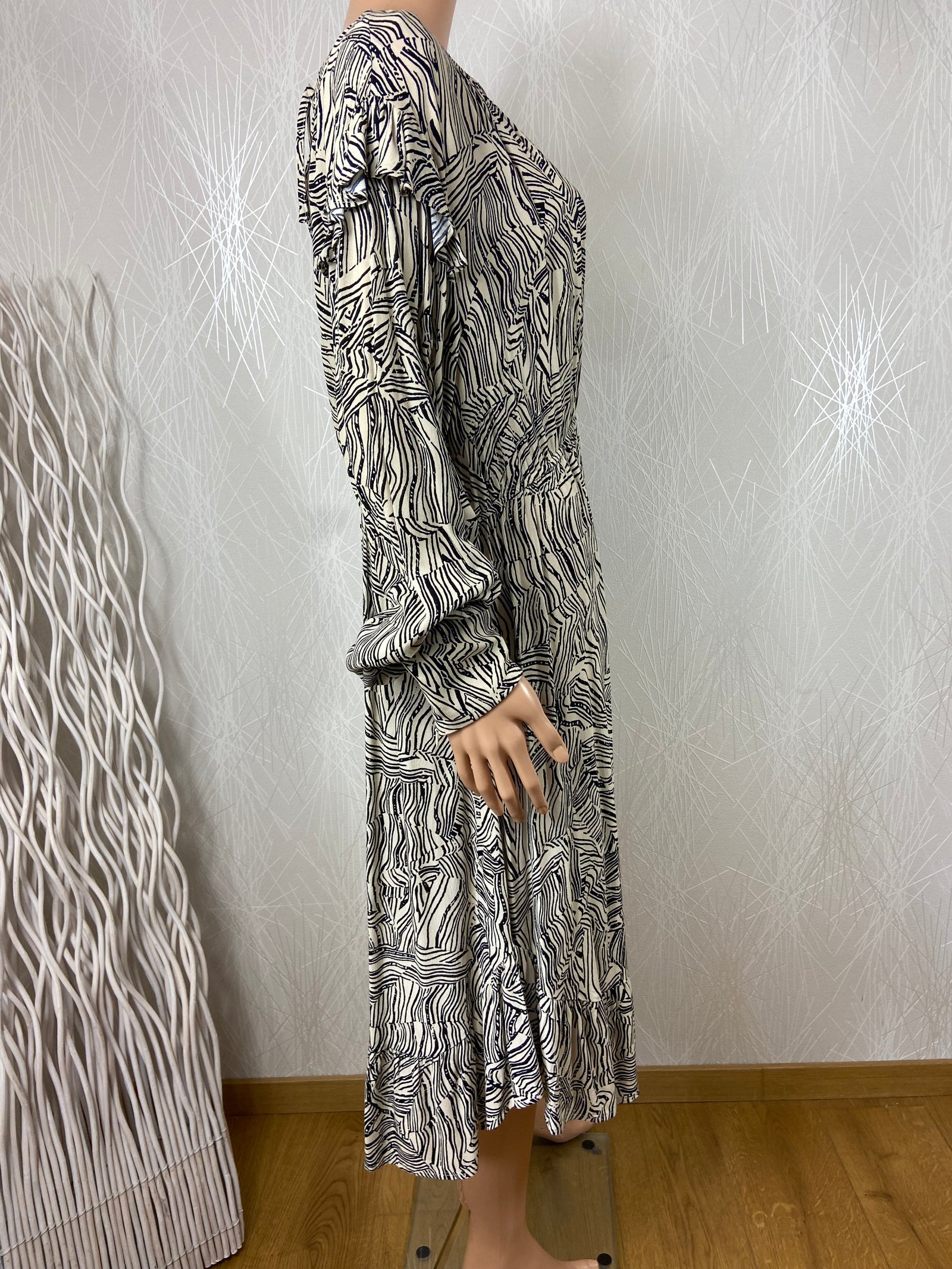 Robe midi col rond taille élastique Desires