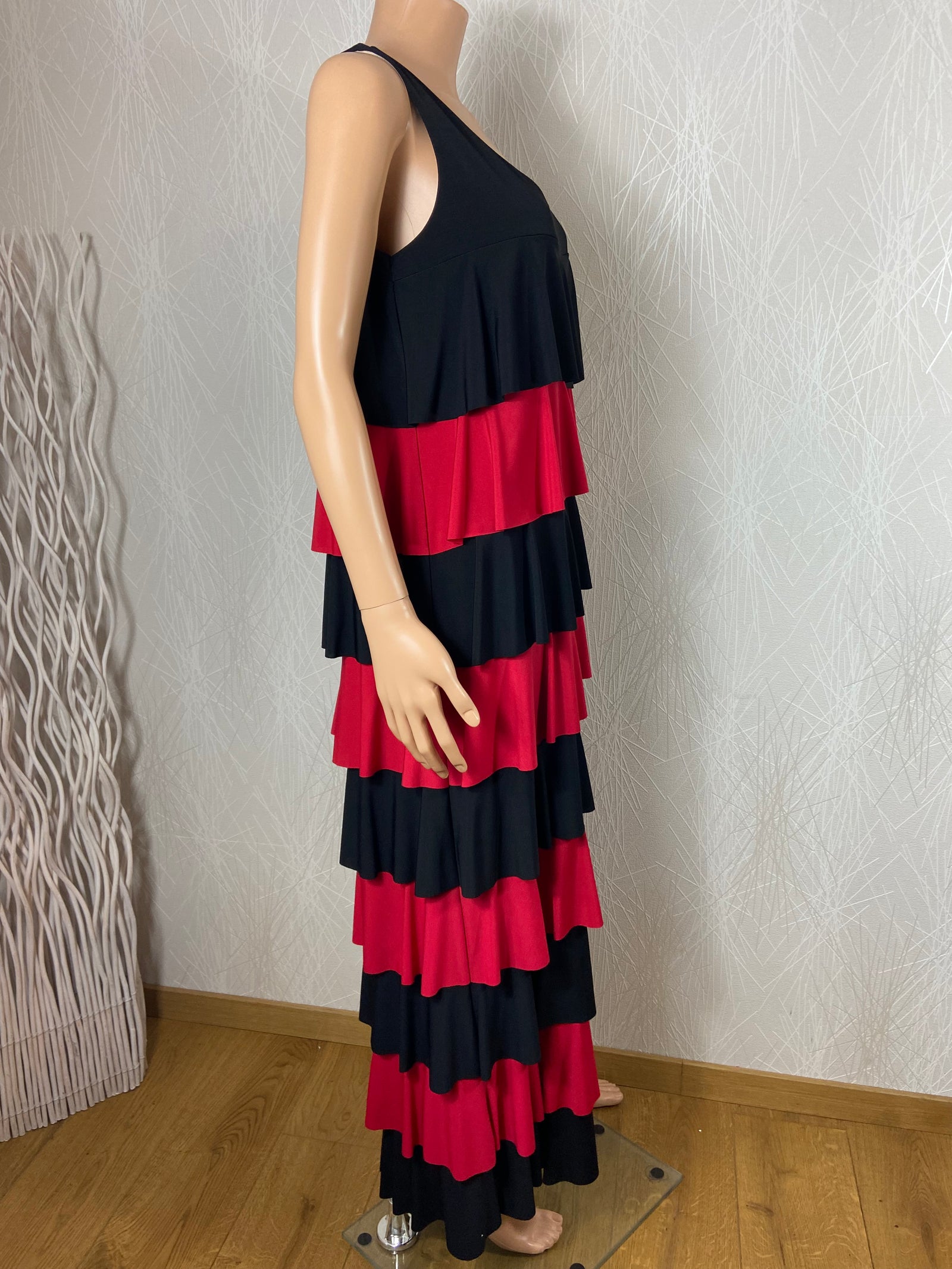 Robe longue à volants noir et rouge Edmond Boublil