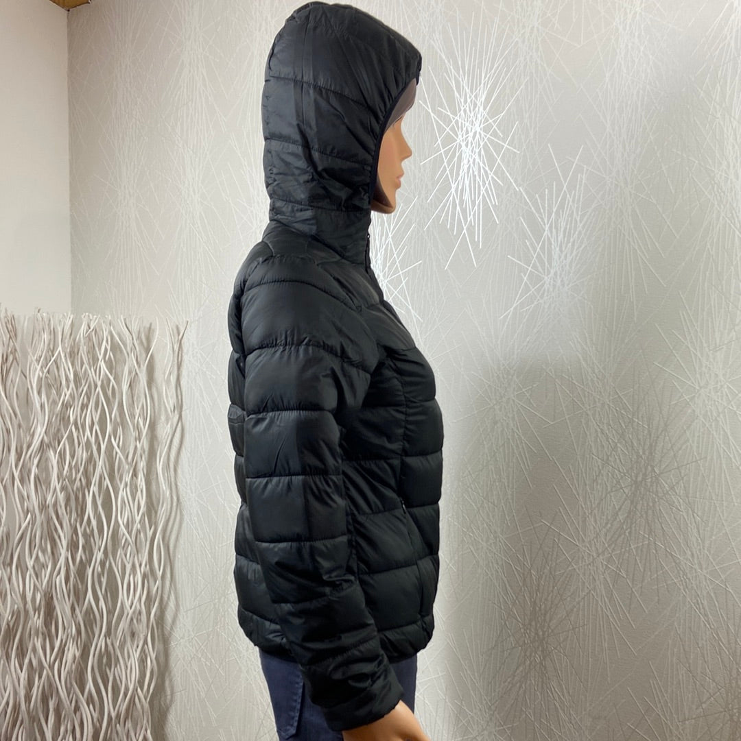 Manteau veste matelassé veste doudoune à capuche noire modèle Bybelena Jacket B.Young