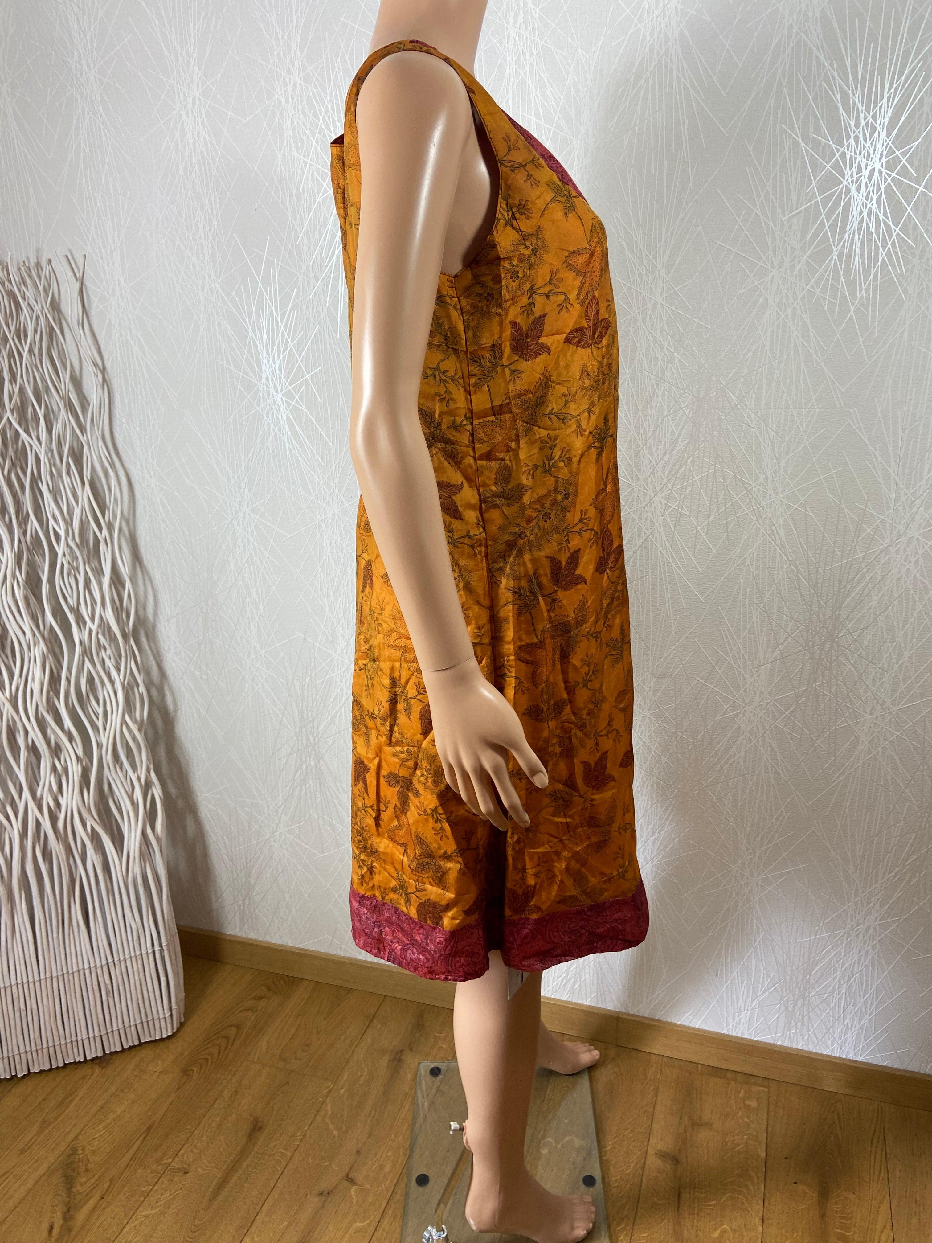 Robe en soie réversible ample sans manches Namaste - Offre-Unique