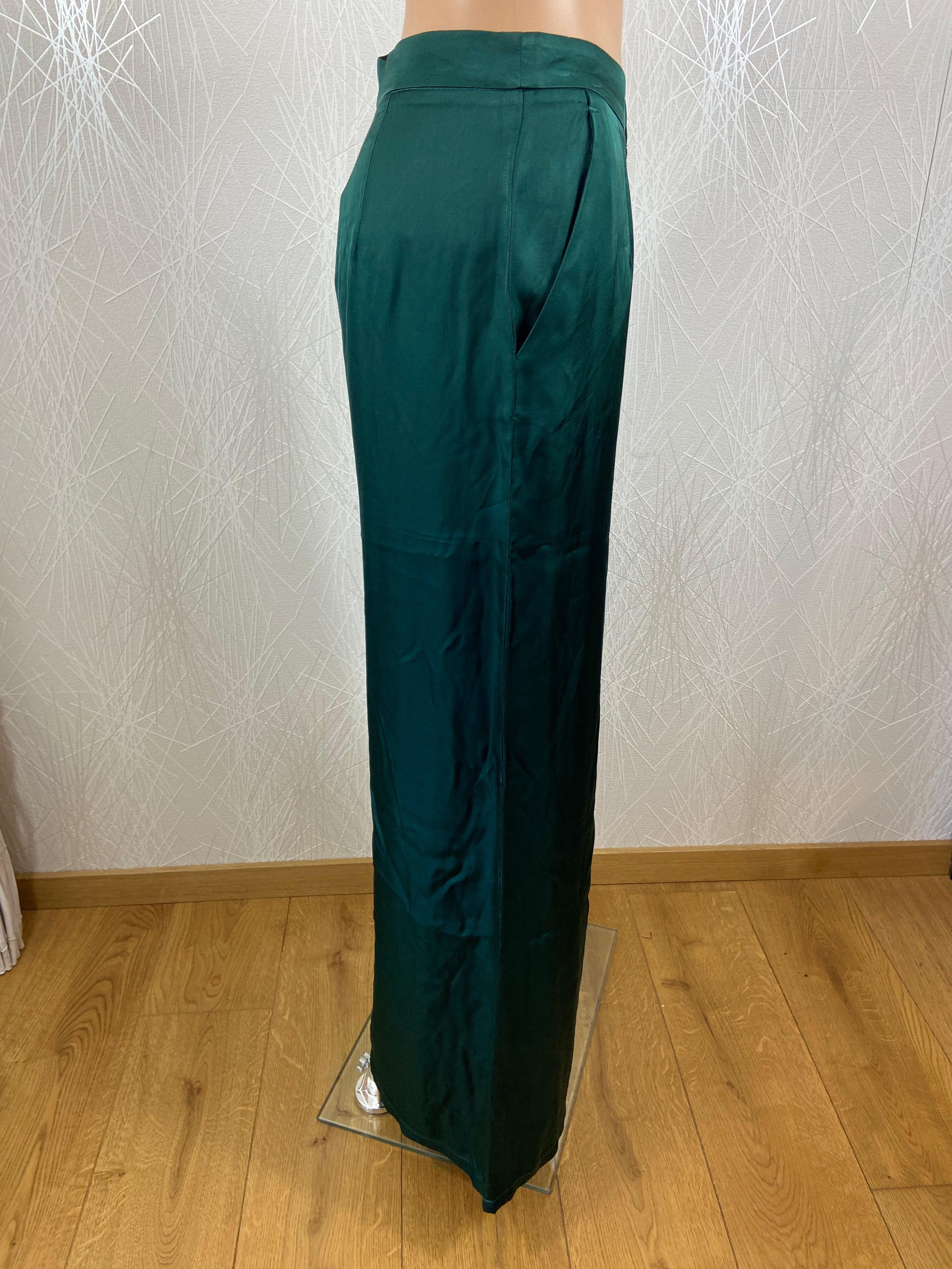 Pantalon large tissu satin vert taille haute Surkana - Offre-Unique