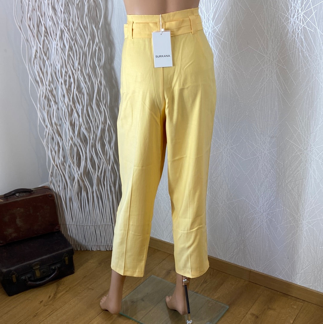 Pantalon femme 7/8 taille haute coupe droite jaune Surkana - Offre-Unique