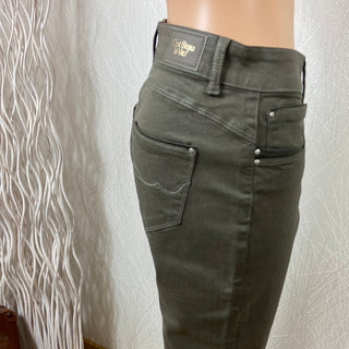 Pantalon coton enduit vert bronze taille haute stretch C’est Beau la Vie