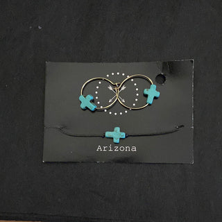 Ensemble bracelet et boucles d’oreilles créoles ++ croix ++ bleu turquoise Coralie Biolay
