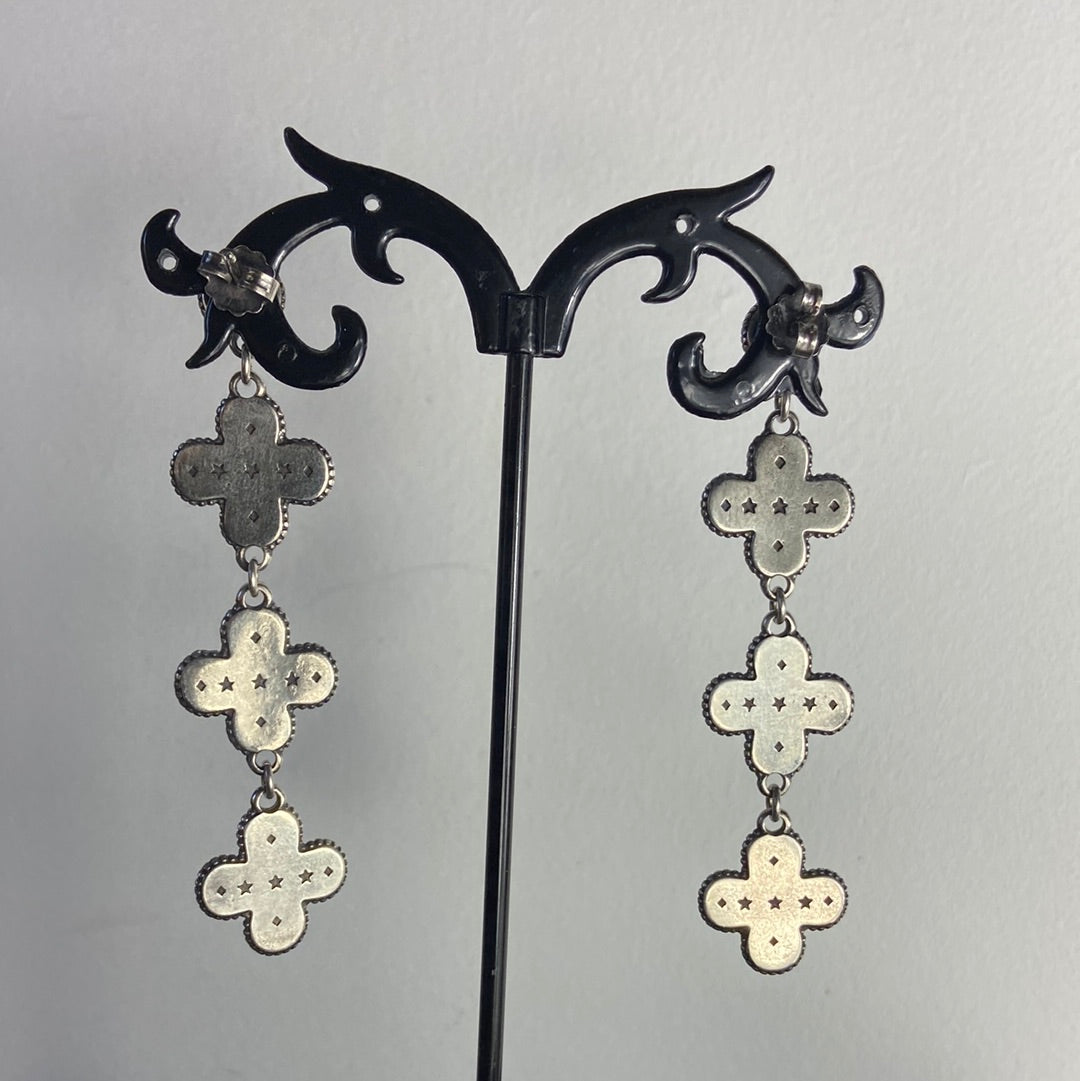 Boucles d’oreilles pendantes croix noires plaquée argent Shabada