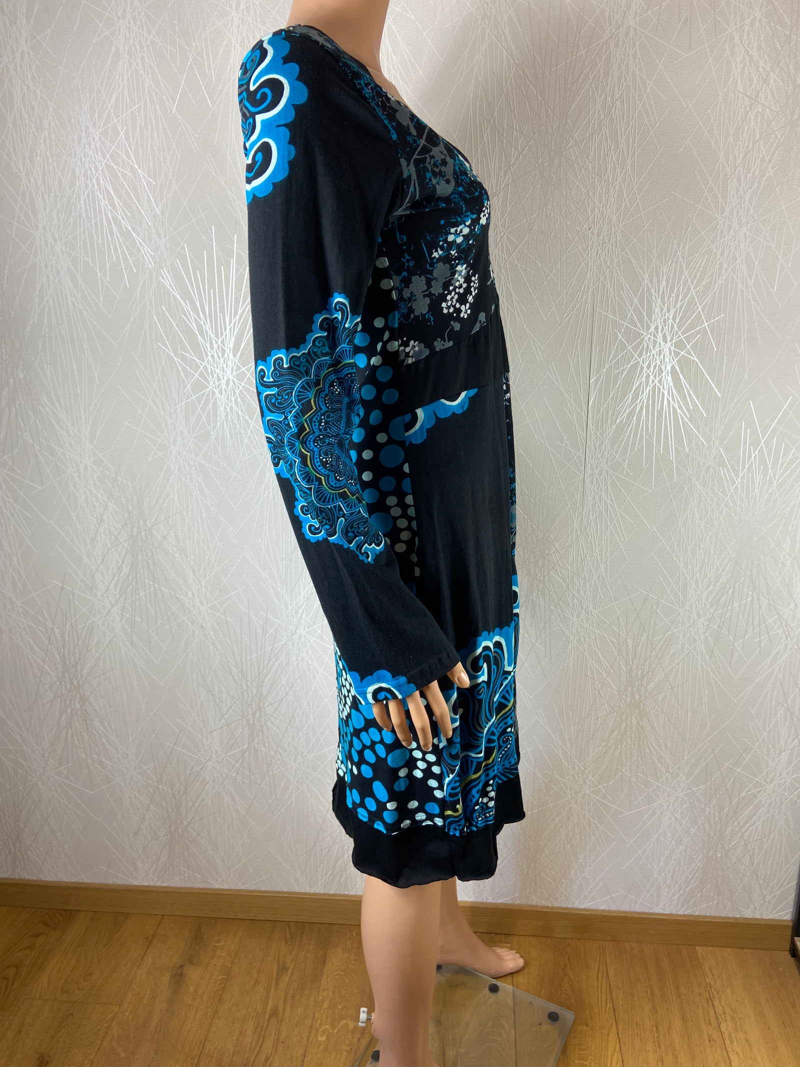 Robe noire et bleue 100 % coton manches longues style hippie chic Aller Simplement