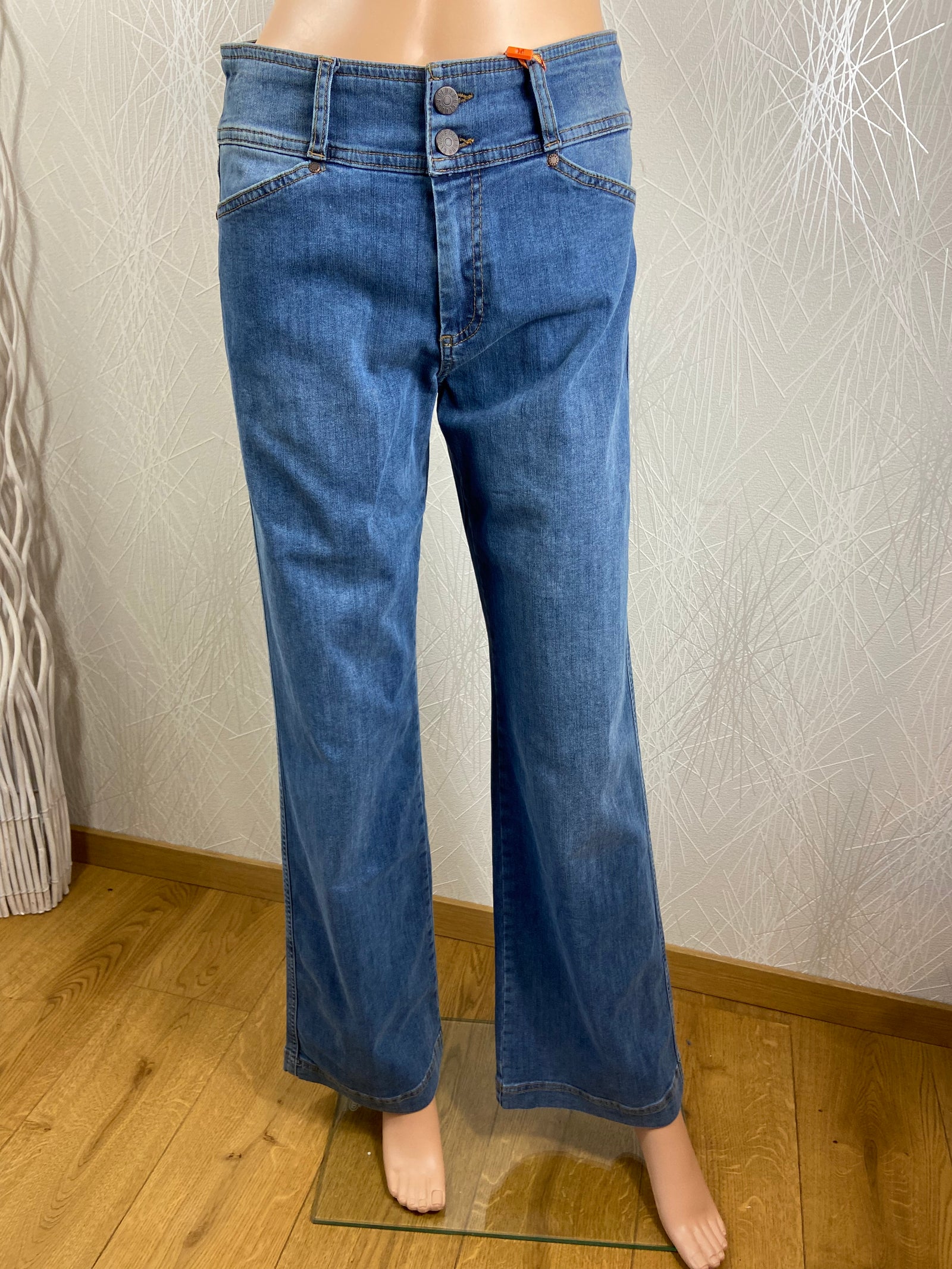 Jeans denim bleu classique jambes larges Cloud 9