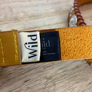 Ceinture cuir synthétique jaune avec clous Wild