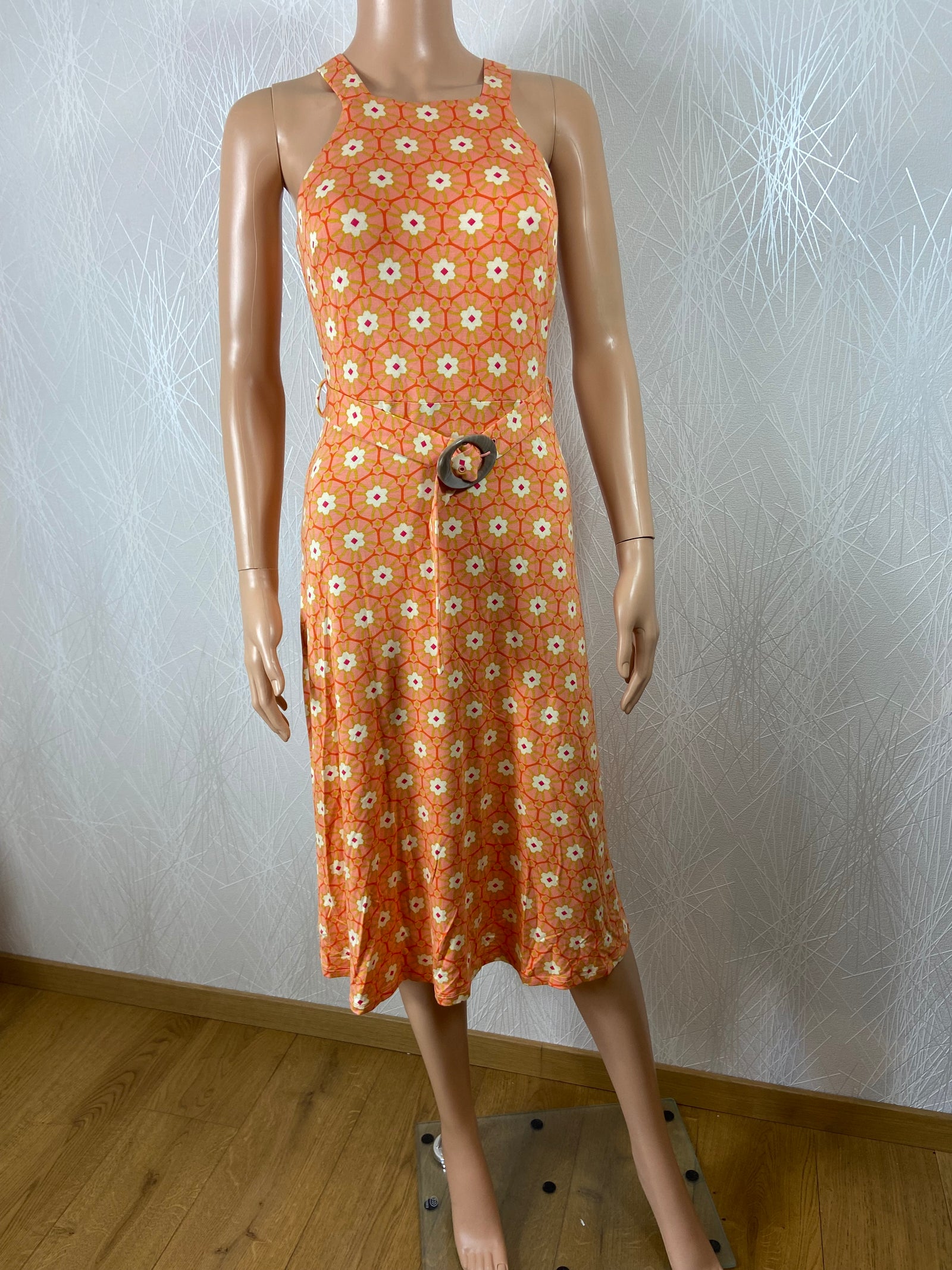 Robe sans manches orange style vinage 70's Surkana