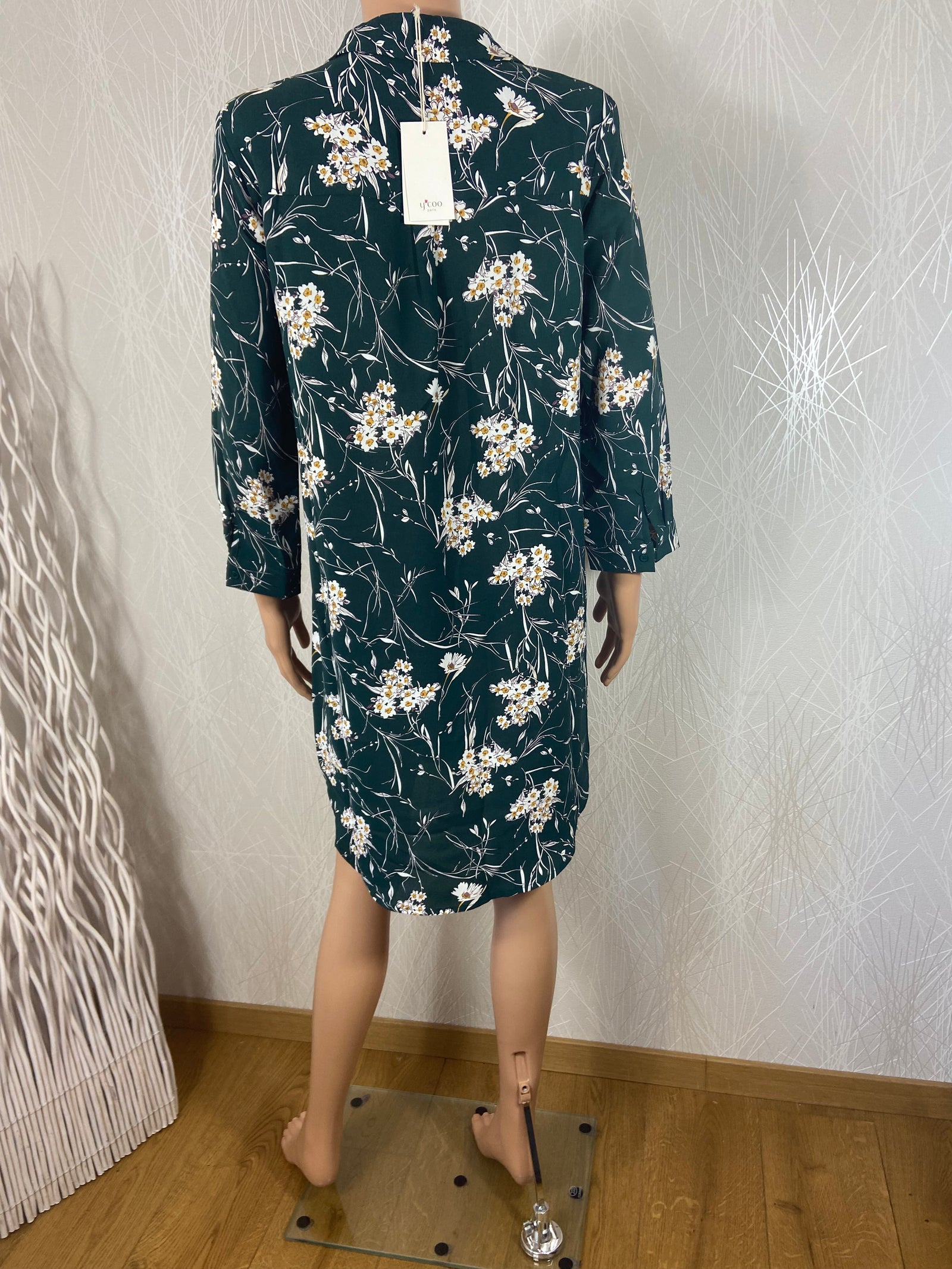 Robe verte avec fleurs blanches manches 3/4 Y Coo Paris