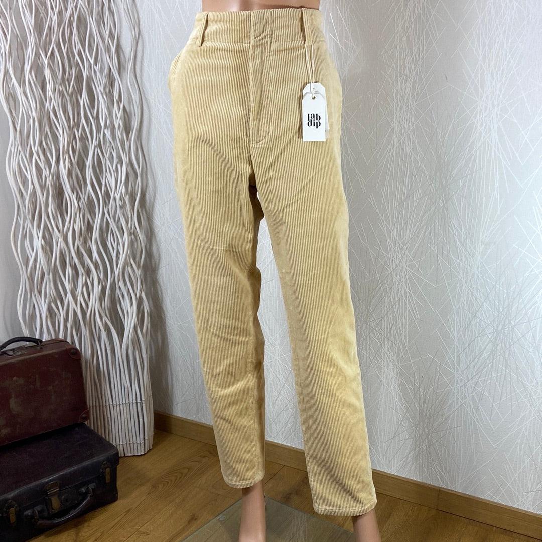 Pantalon coton beige velours côtelé taille haute jambe droite modèle Jules Lab Dip - Offre-Unique