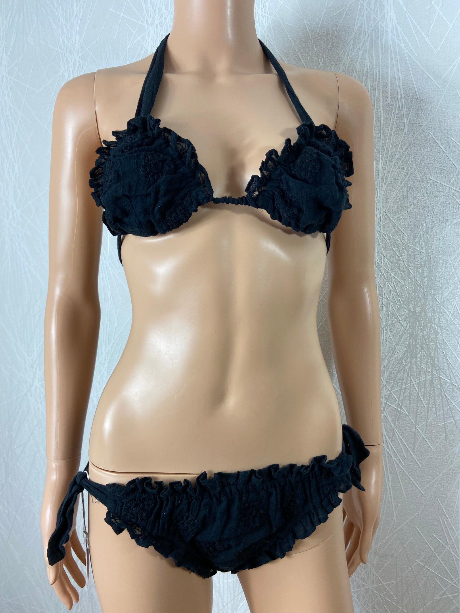 Maillot de bain bikini haut de gamme coton bretelles réglables broderie Marlo