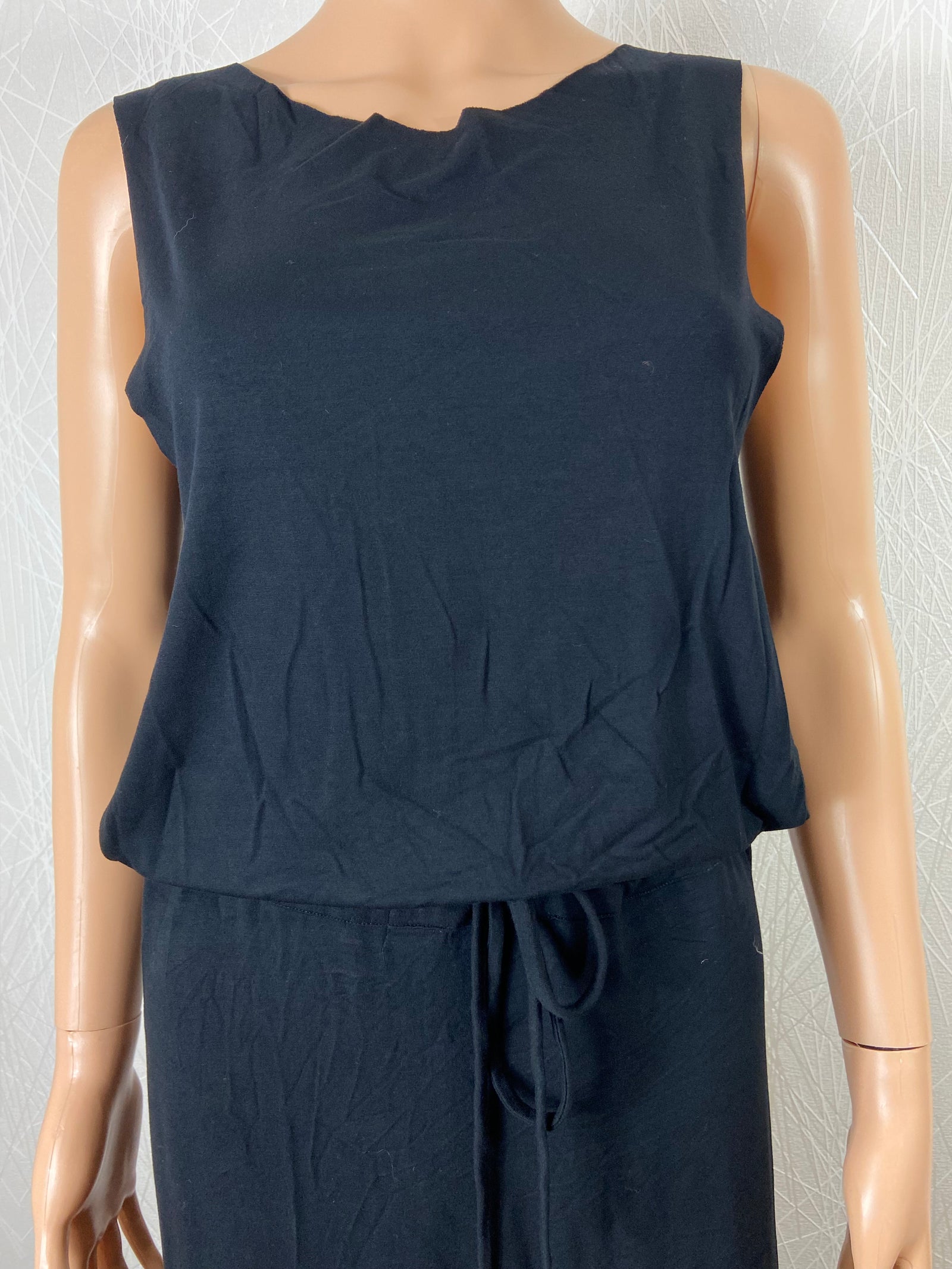 Robe noire longue sans manches modèle Chloé Dress Suku Bazar