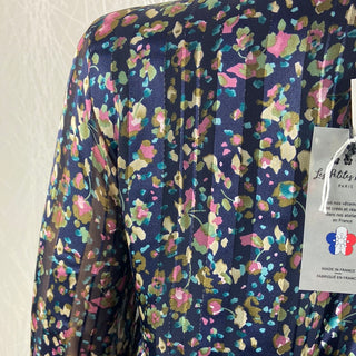 Blouse bleu marine motifs fleuris col V Les Petites Fleurs