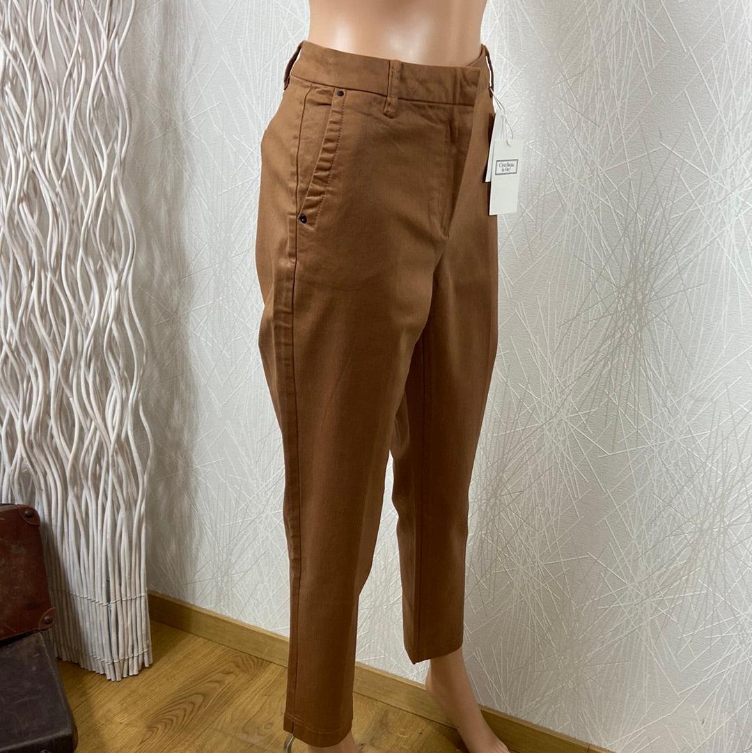 Pantalon coton enduit brun caramel taille haute coupe droite C’est Beau la Vie - Offre-Unique