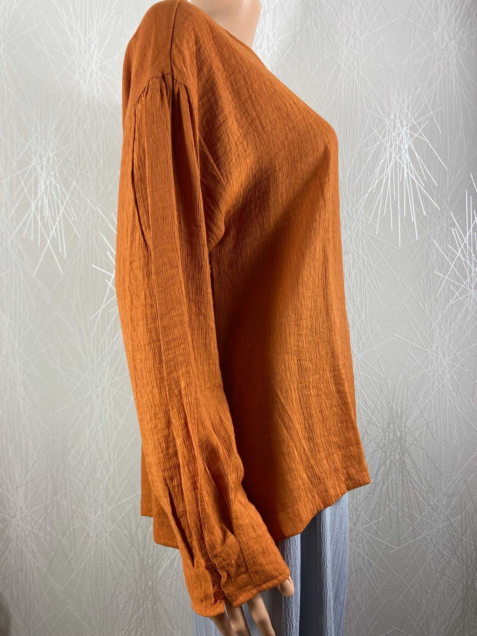 Blouse orange manches longues col rond Surkana