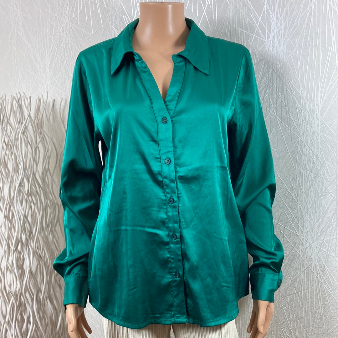 Chemise femme tissu satin vert Byhence Shirt B.Young - Offre-Unique