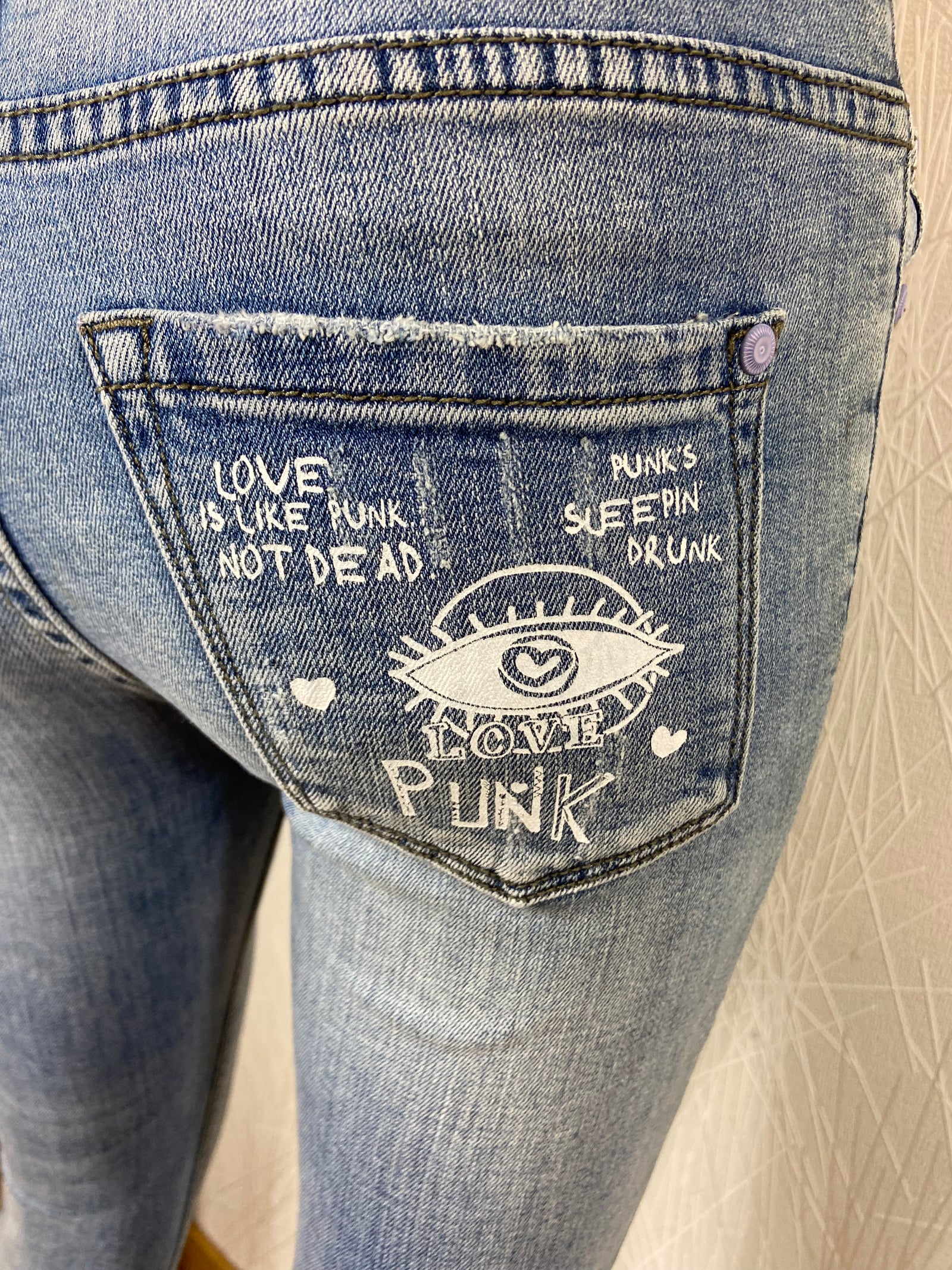 Jeans skinny fit modèle Charlotte Wiya
