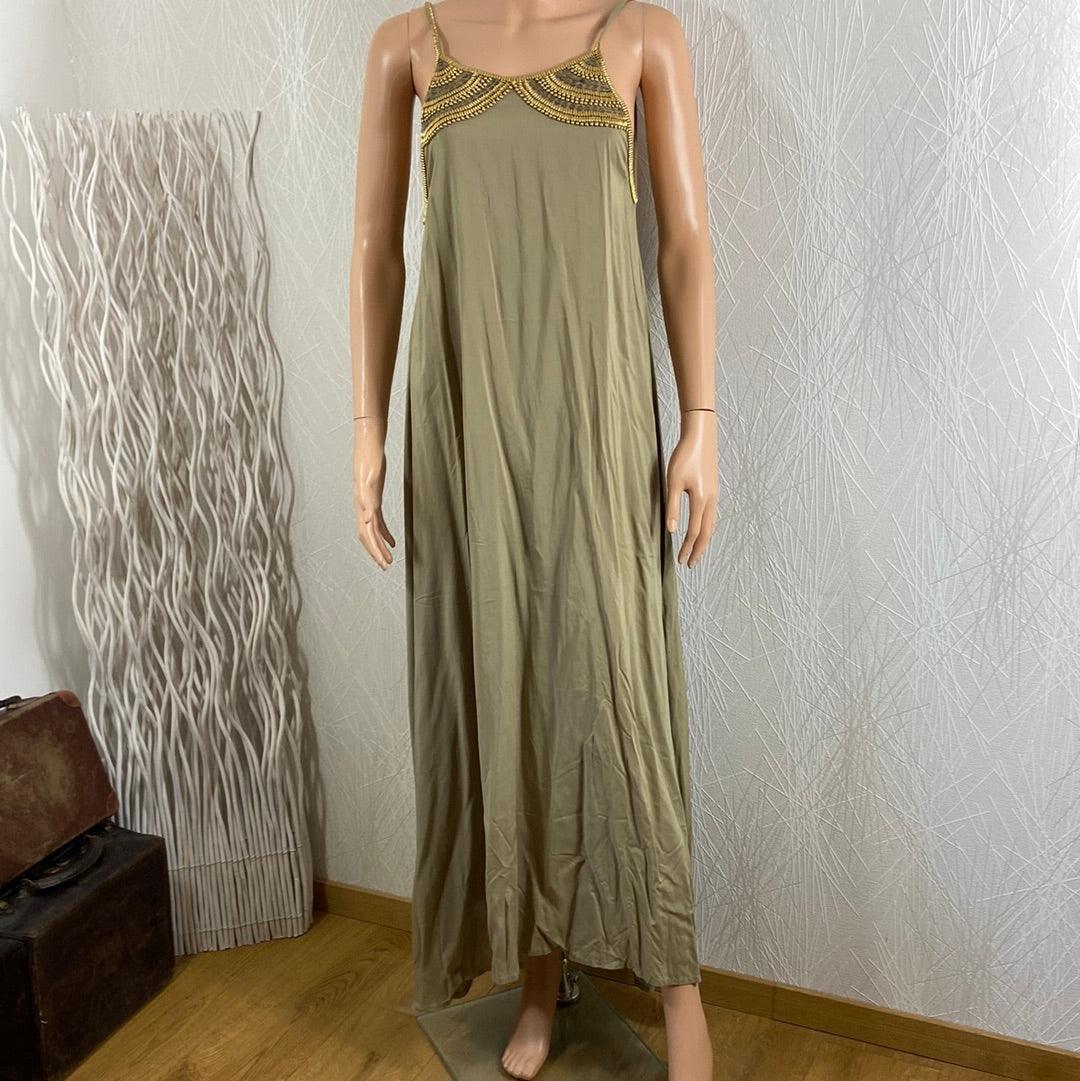 Robe longue à bretelles avec perles dorées modèle Jasmine Suku Bazar - Offre-Unique