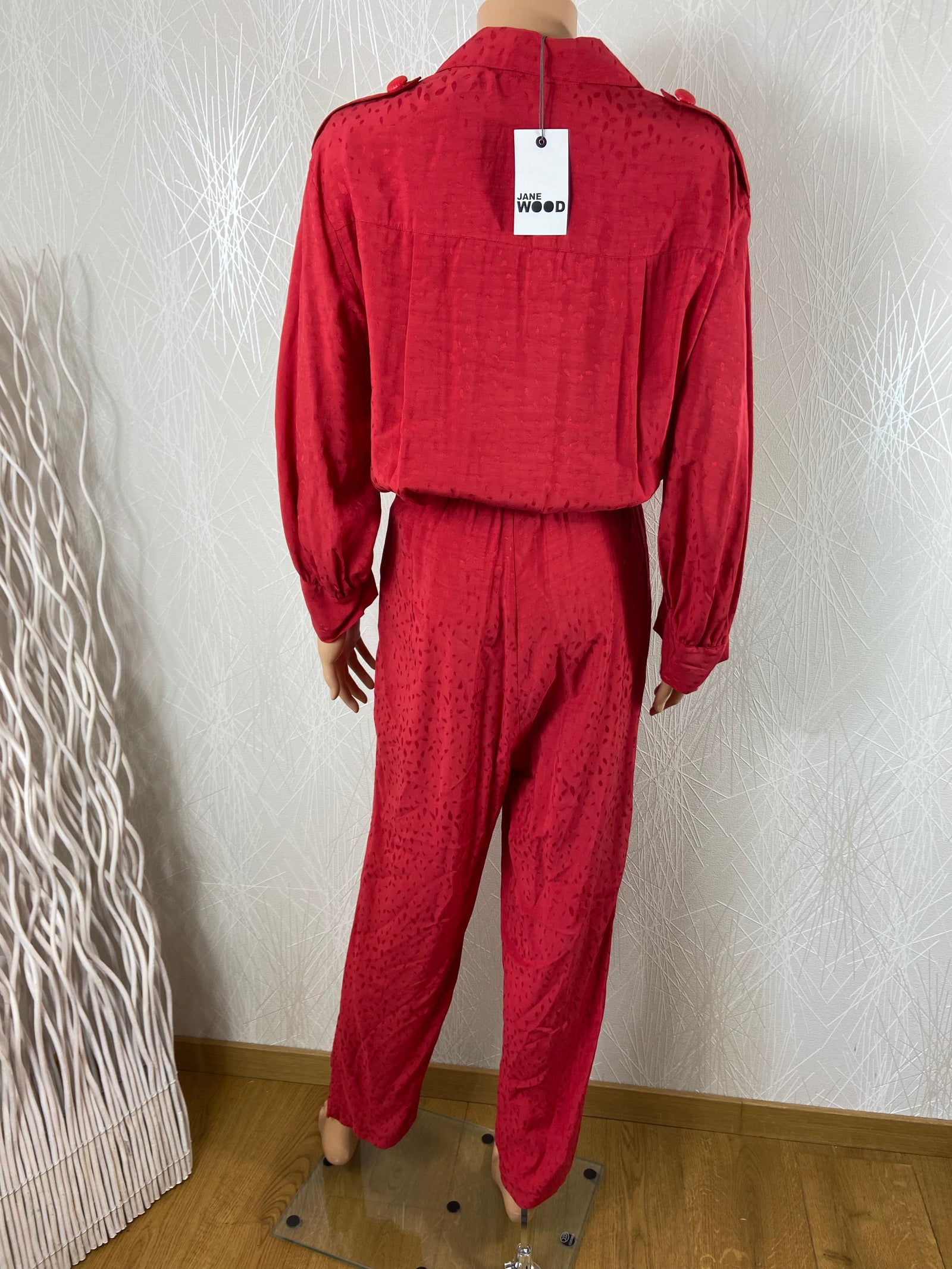 Combinaison pantalon rouge modèle Jude Jane Wood