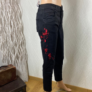 Jeans noir femme broderie rouge fleurie taille normale coupe slim