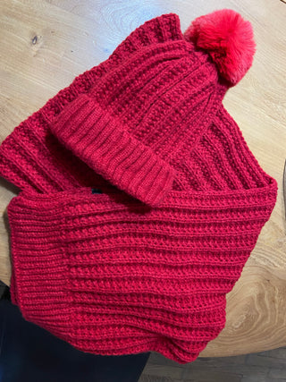 Ensemble bonnet echarpe rouge