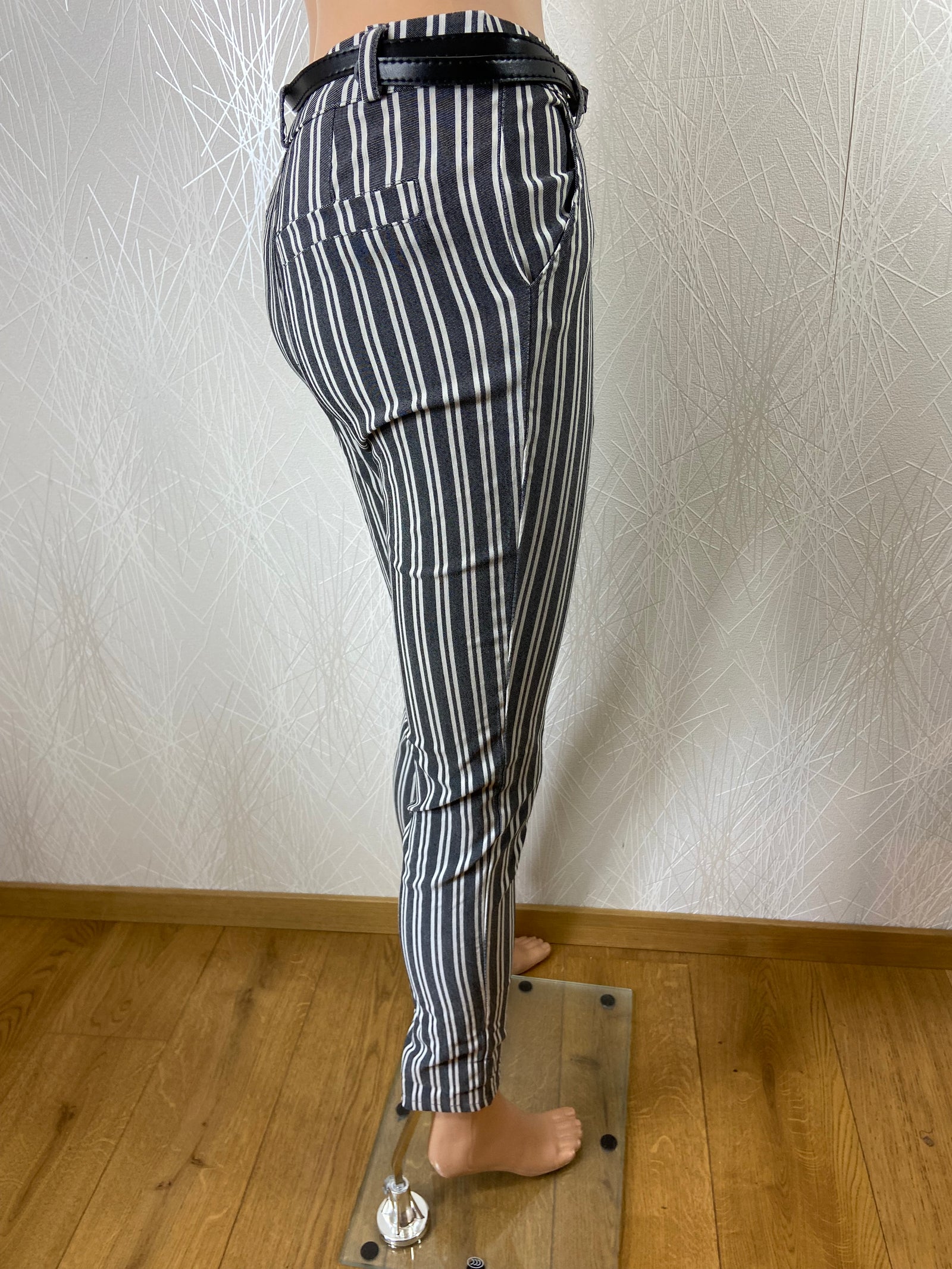 Pantalon stretch rayures blanches et grises Made In Italy