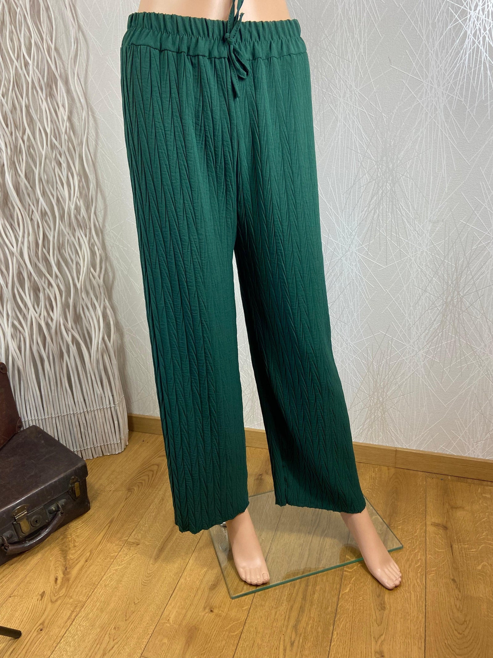 Pantalon vert coupe ample fluide taille haute Acelit - Offre-Unique