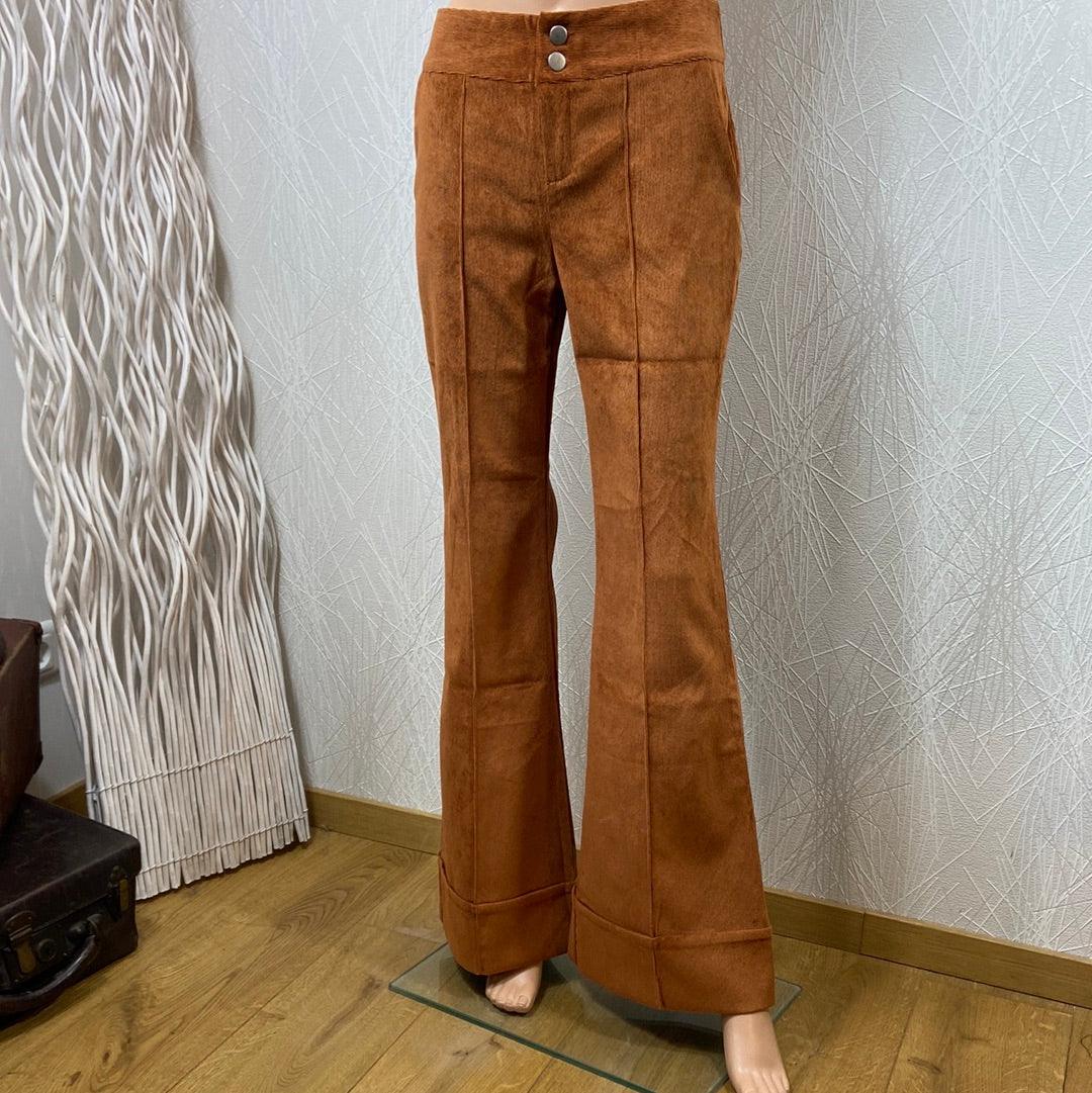 Pantalon velours côtelé brun patte d’éléphant taille mi-haute Osa - Offre-Unique