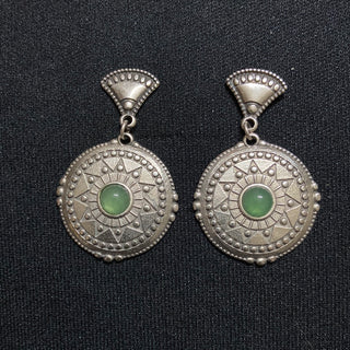 Boucles d’oreilles pendantes plaqué argent pierre semi précieuse verte Shabada